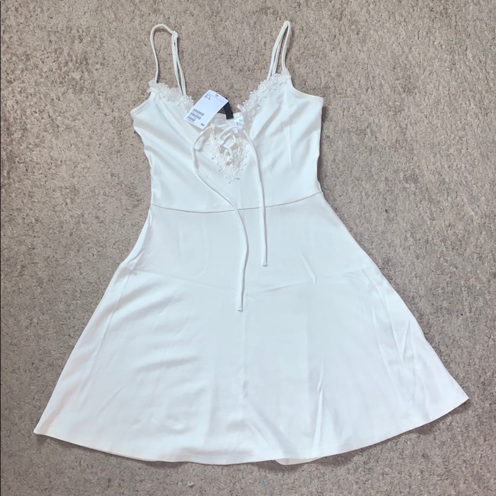 H&M Divided White/Cream Tie Up Dress
